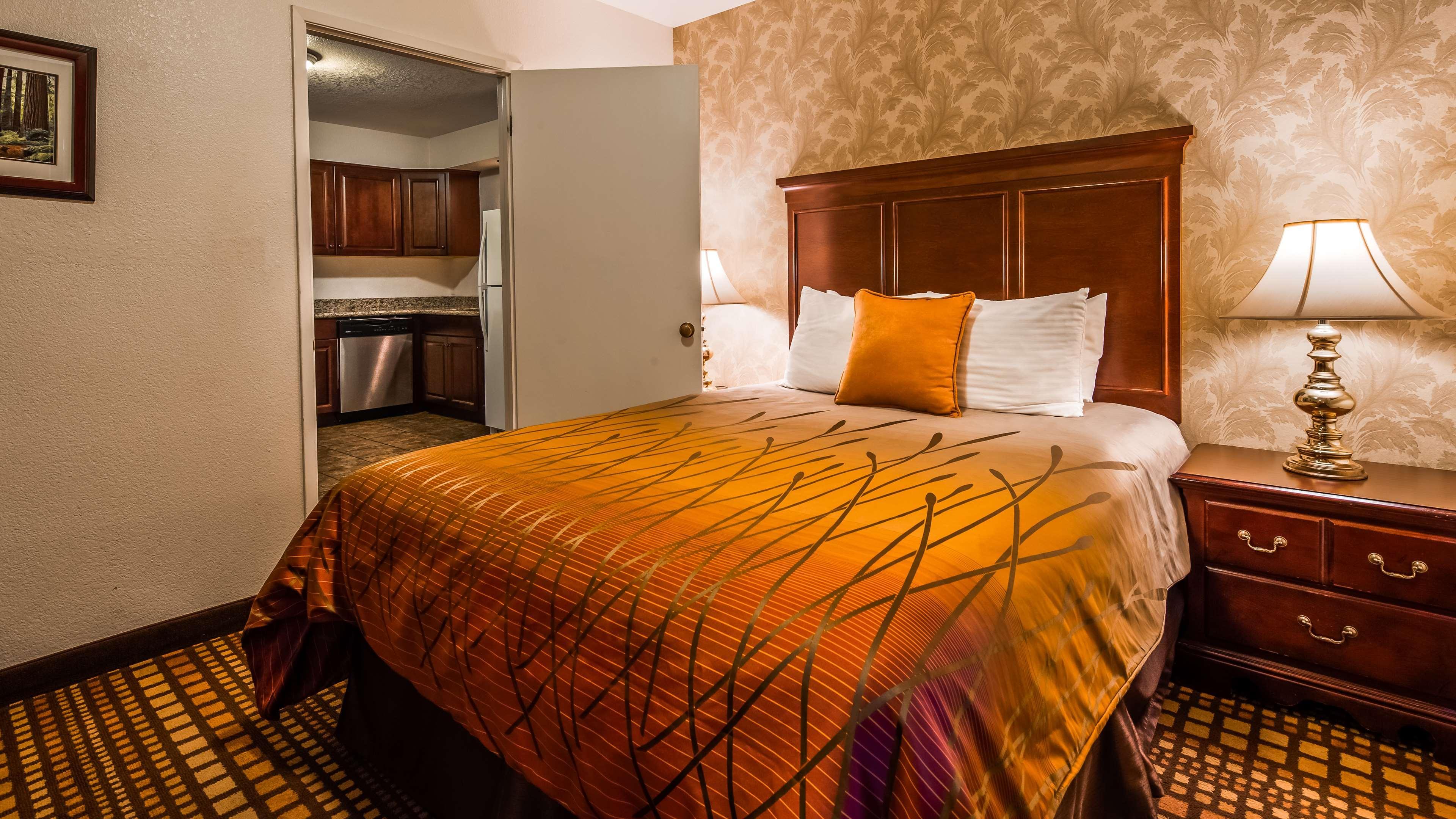 Best Western Plus Humboldt House Inn Garberville Exterior photo