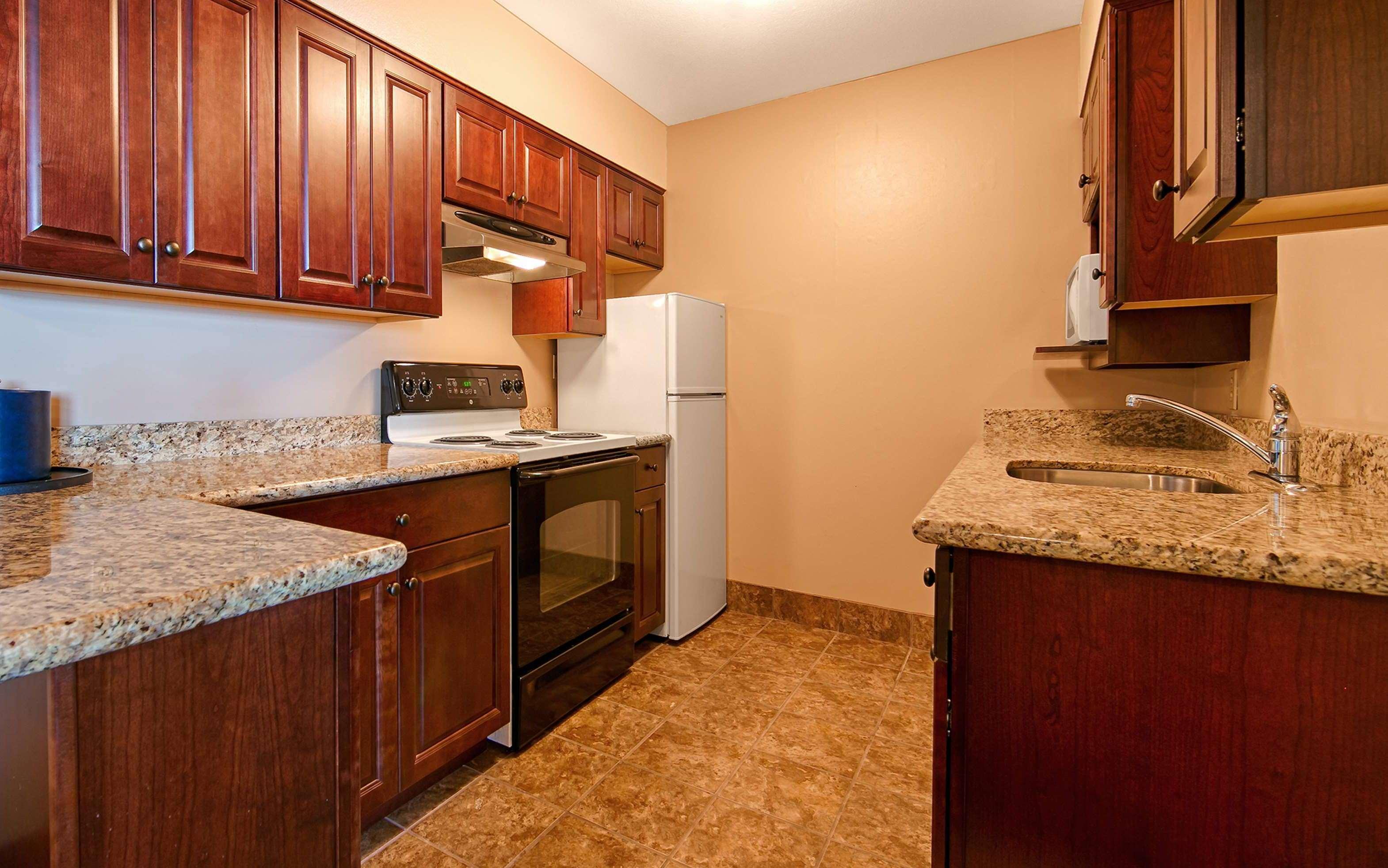 Best Western Plus Humboldt House Inn Garberville Exterior photo
