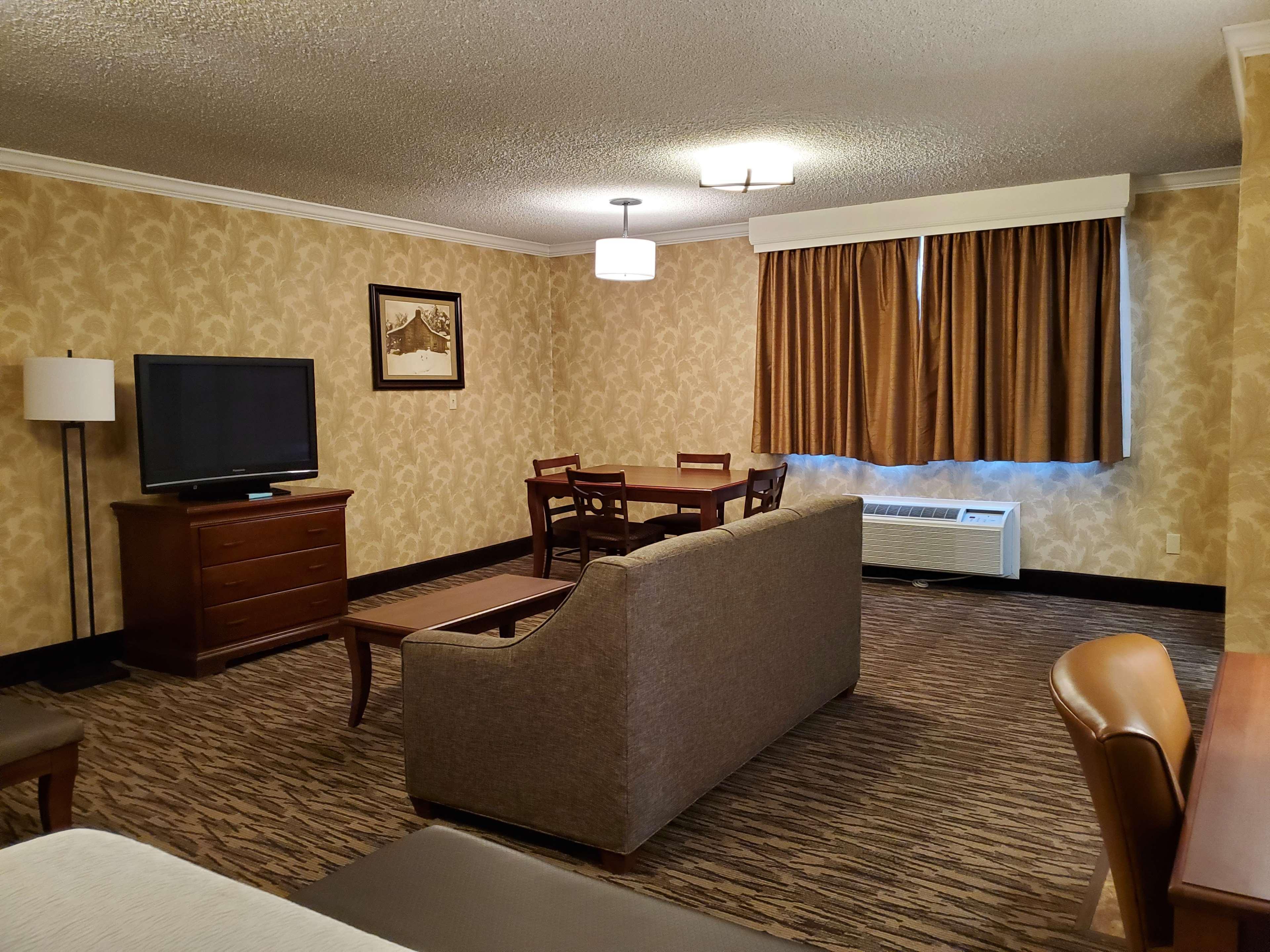 Best Western Plus Humboldt House Inn Garberville Exterior photo